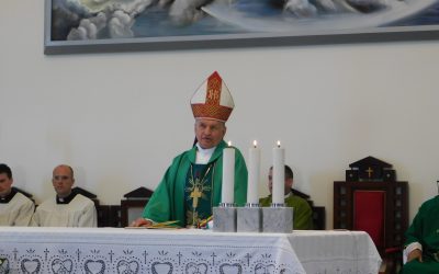 Zadušnica za biskupa Valentina Pozaića na Jordanovcu 26. svibnja